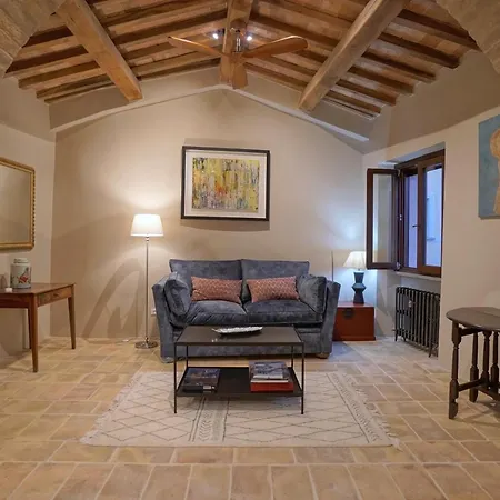 Montone Apartment Appartement *