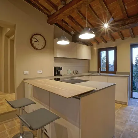 Montone Apartment